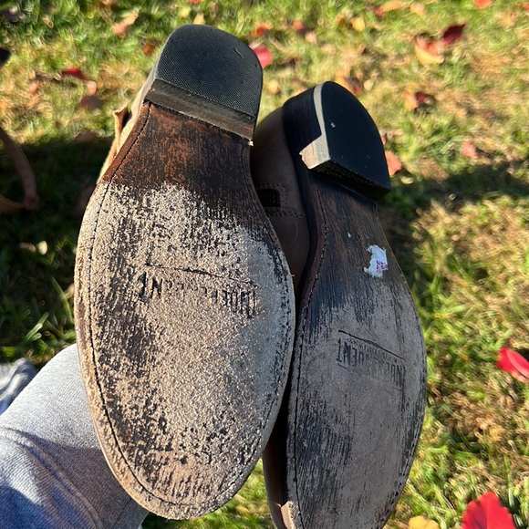 Women’s leather ankle Booties. - Picture 8 of 11